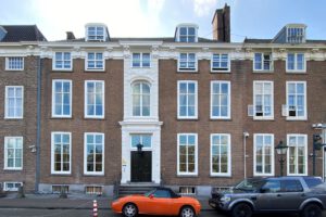 VDLP architecten Monumentale renovatie en transformatie van 18e eeuws patriciërswoning rijksmonument Den Haag
