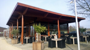 Nieuwbouw Clubgebouw Bar Golfclub Riel Geldrop. Architectonisch Bouwkundig Ontwerp Architectenbureau VLDP architecten Eindhoven.